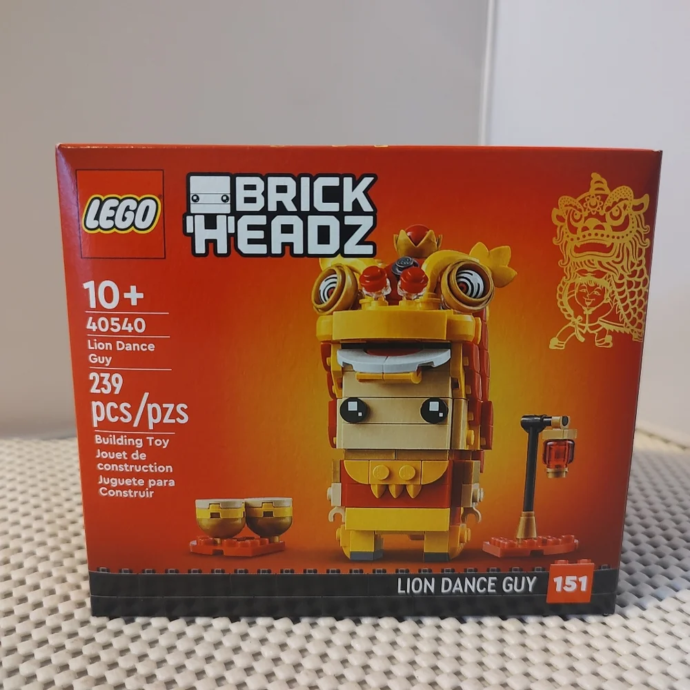 Lego 40540 Lion Dance Guy #151 Brick Headz NWT Building Toy Set
